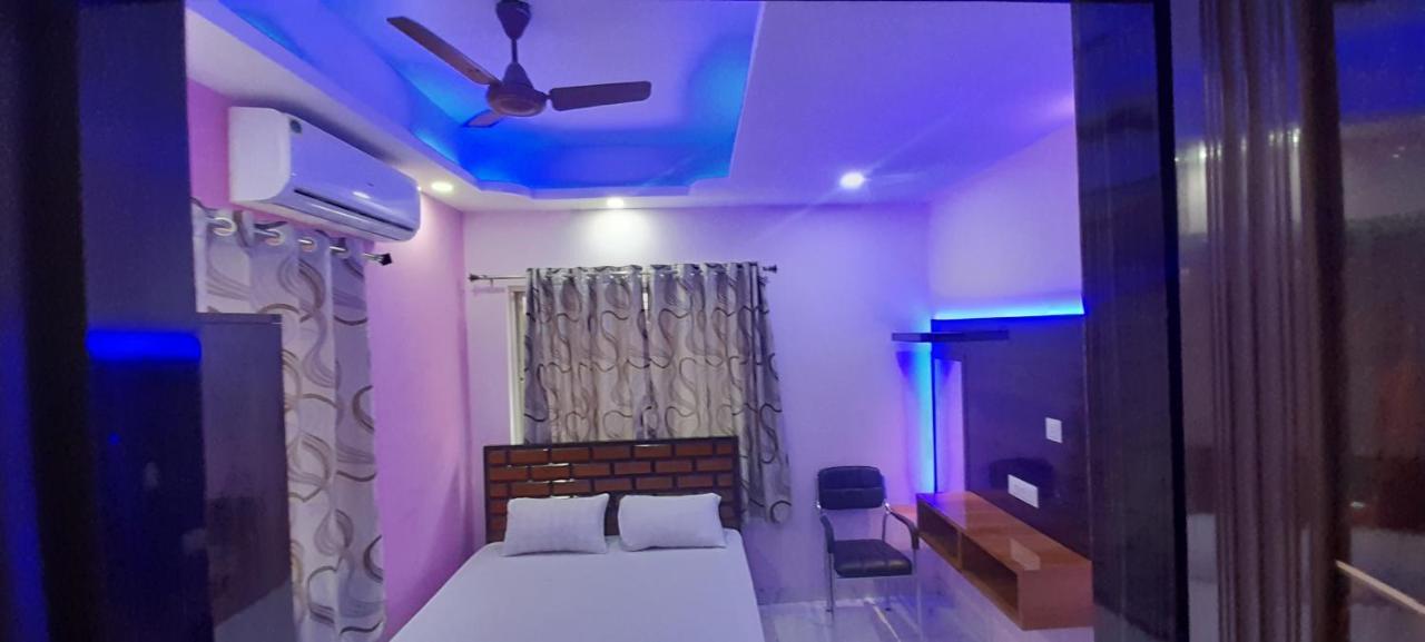 Garden Guest House Near Rene Tower Ruby General Hospital Calcutta Buitenkant foto