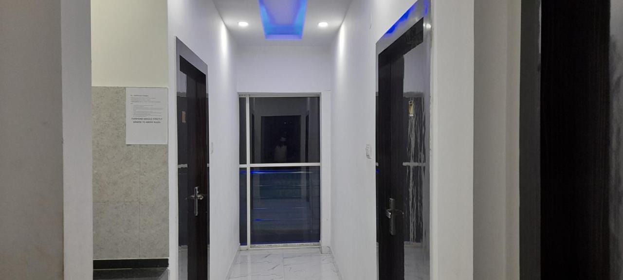 Garden Guest House Near Rene Tower Ruby General Hospital Calcutta Buitenkant foto