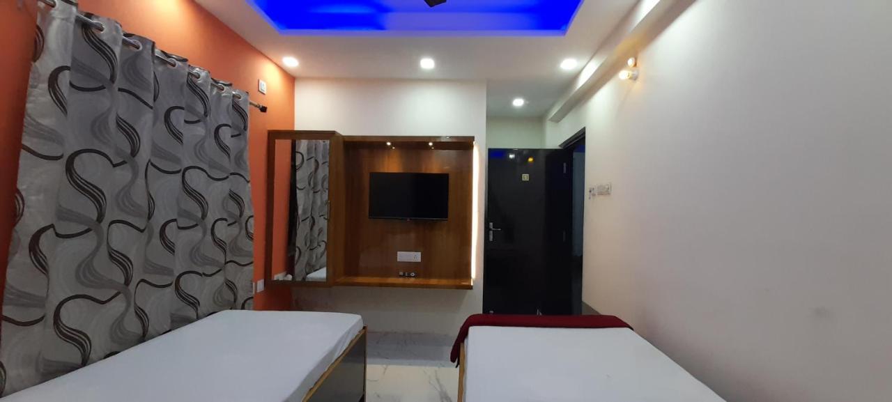 Garden Guest House Near Rene Tower Ruby General Hospital Calcutta Buitenkant foto