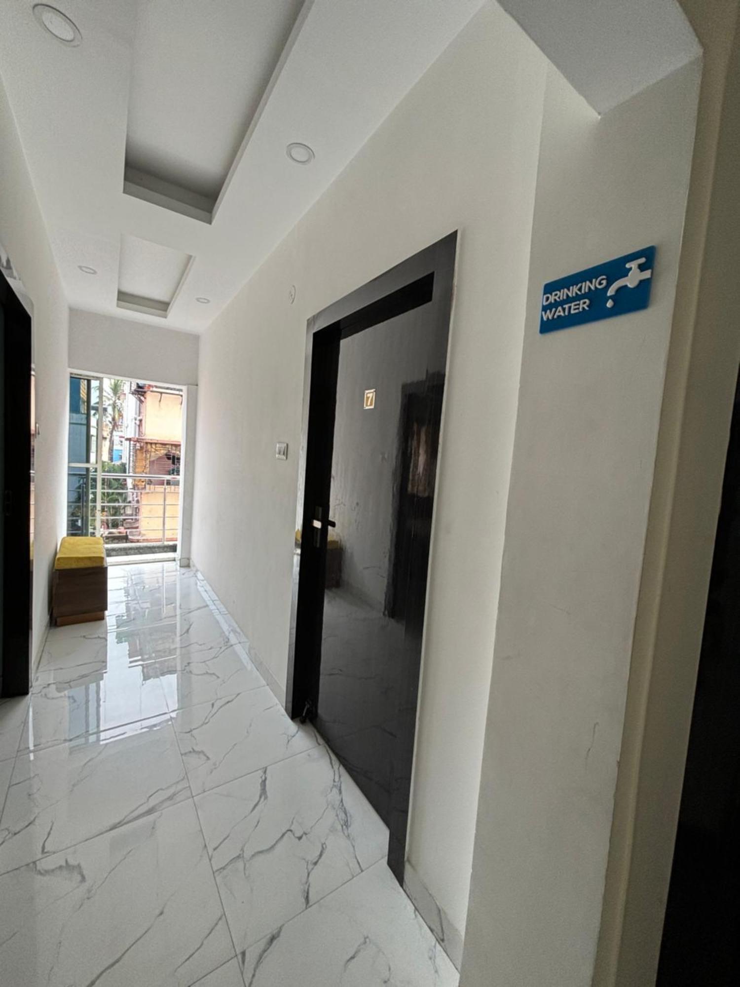 Garden Guest House Near Rene Tower Ruby General Hospital Calcutta Buitenkant foto