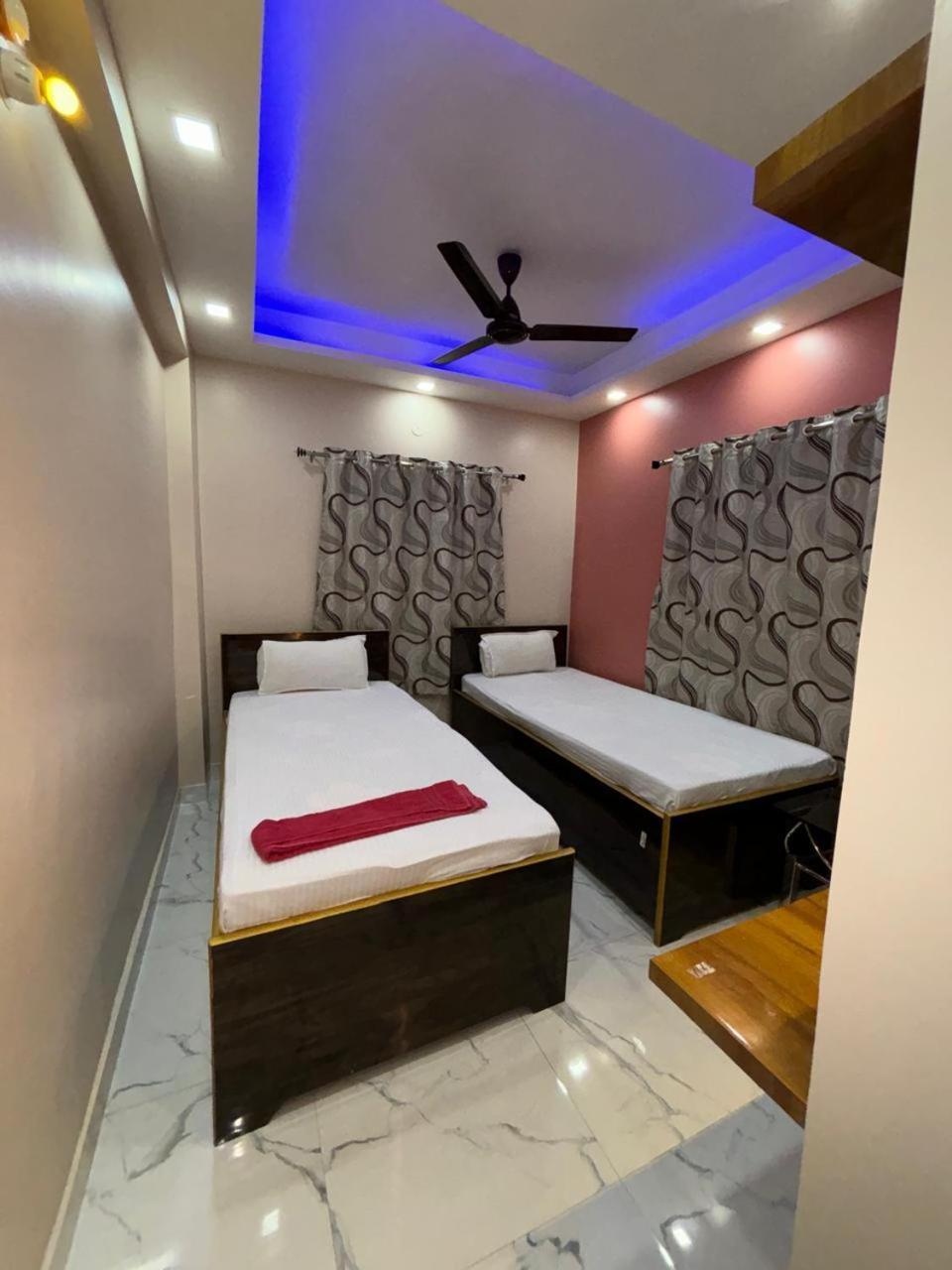 Garden Guest House Near Rene Tower Ruby General Hospital Calcutta Buitenkant foto