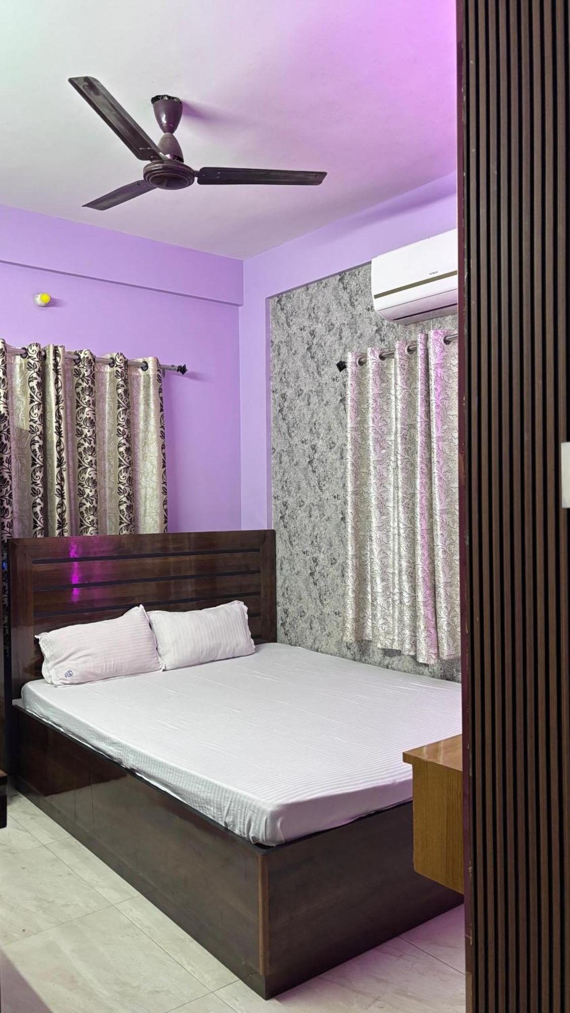 Garden Guest House Near Rene Tower Ruby General Hospital Calcutta Buitenkant foto
